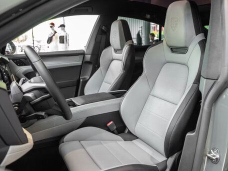 2026 Porsche Cayenne Coupé Electric IV, серый, 15800000 рублей, вид 5
