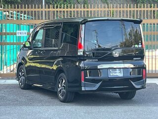2019 Honda Stepwgn Spada V Рестайлинг, чёрный, 1600000 рублей, вид 5