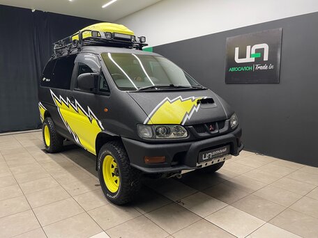 Mitsubishi Delica IV