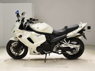 2010 Suzuki GSX 1250 FA, белый, 439000 рублей, вид 1