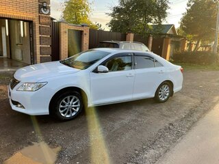 2014 Toyota Camry VII (XV50), белый, 1550000 рублей, вид 4