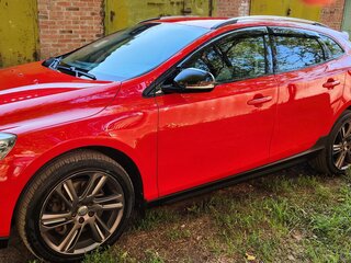 2013 Volvo V40 Cross Country I, красный, 1500000 рублей, вид 4