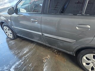 2010 Kia Rio II Рестайлинг, серебристый, 370000 рублей, вид 3