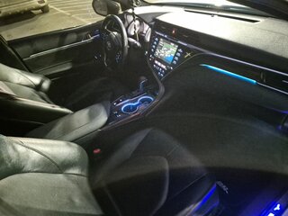 2019 Toyota Camry VIII (XV70), белый, 2650000 рублей, вид 2