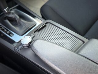 2011 Mercedes-Benz C-Класс 180 BlueEFFICIENCY III (W204) Рестайлинг, чёрный, 1645000 рублей, вид 4