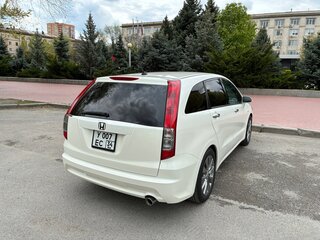 2007 Honda Stream II, белый, 1380000 рублей, вид 3