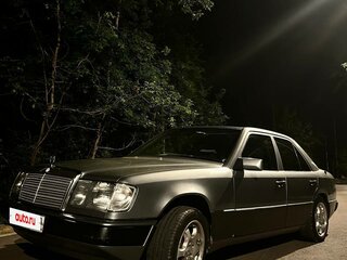 1989 Mercedes-Benz W124 230, серый, 350000 рублей, вид 1