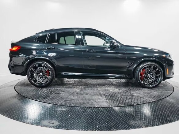 2025 BMW X4 M Competition I (F98) Рестайлинг, чёрный, 14155440 рублей - вид 3