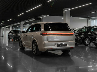 2023 Li Auto (Lixiang) L8 42.8 kWh I, коричневый, 6500000 рублей, вид 4