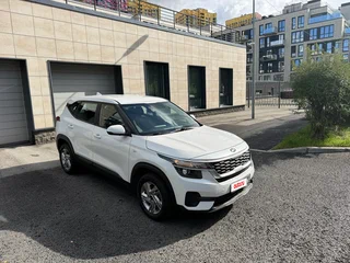 2020 Kia Seltos I, белый, 1499000 рублей, вид 2