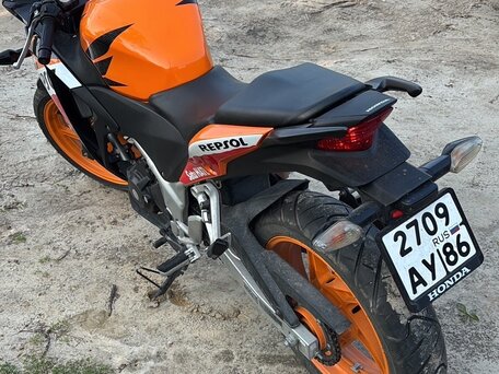 2013 Honda CBR 250R, оранжевый, 275000 рублей, вид 4
