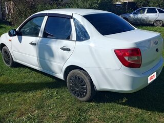 2013 Lada (ВАЗ) Granta I, белый, 237000 рублей, вид 3