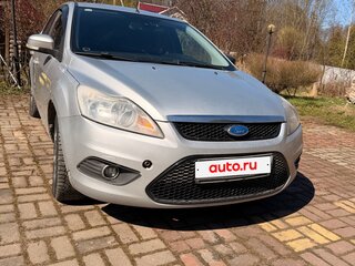 2008 Ford Focus II Рестайлинг, серебристый, 410000 рублей, вид 1