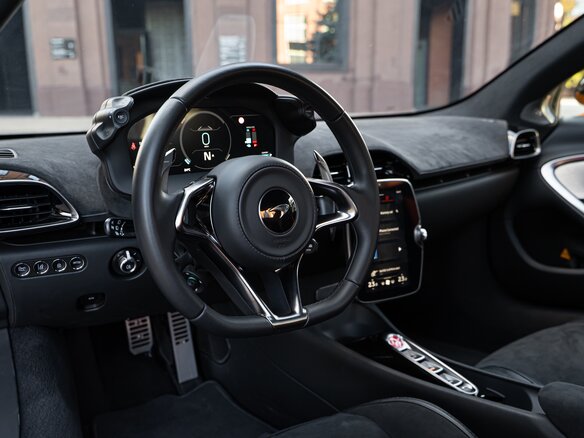 2023 McLaren Artura, оранжевый, 26000000 рублей - вид 6