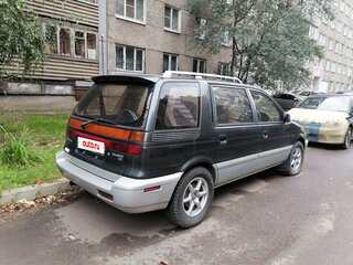 1994 Mitsubishi Chariot II, зелёный, 250000 рублей, вид 3