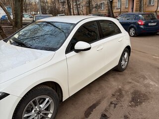 2019 Mercedes-Benz A-Класс 200 IV (W177), белый, 2300000 рублей, вид 2
