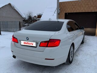 2012 BMW 5 серии 525d xDrive VI (F10/F11/F07), белый, 1900000 рублей, вид 2