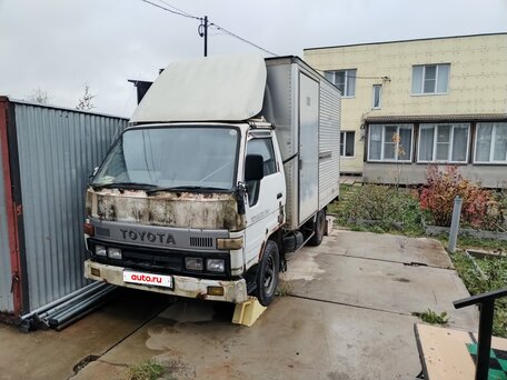 1991 Toyota Dyna, белый, 490000 рублей, вид 4