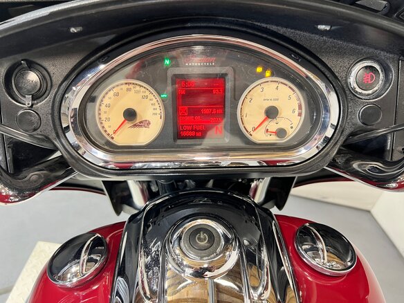 2014 Indian Chieftain, красный, 810000 рублей - вид 28