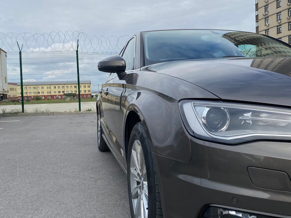 2015 Audi A3 III (8V), коричневый, 1650000 рублей - вид 9
