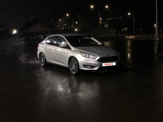 2014 Ford Focus III Рестайлинг, серый, 920000 рублей, вид 4