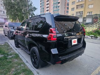 2020 Toyota Land Cruiser Prado 150 Series Рестайлинг 2, чёрный, 4850000 рублей, вид 2