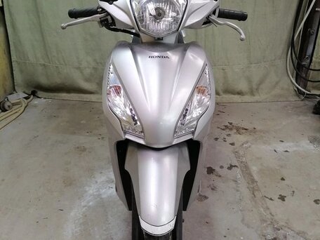 2016 Honda Dio, серебристый, 180000 рублей, вид 1