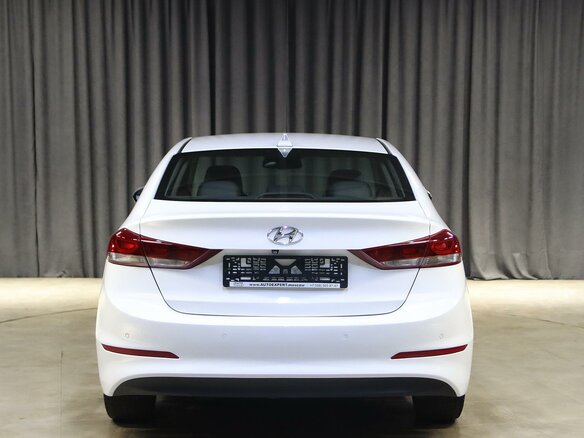 2018 Hyundai Elantra VI (AD), белый, 1149000 рублей - вид 12