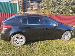2013 Chevrolet Cruze I Рестайлинг, чёрный, 700000 рублей, вид 2