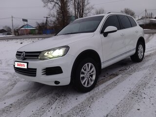 2013 Volkswagen Touareg II, белый, 3000000 рублей, вид 1