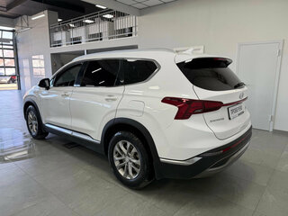 2021 Hyundai Santa Fe IV Рестайлинг, белый, 2800000 рублей, вид 4