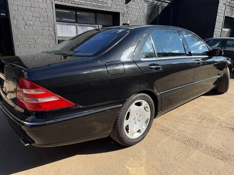 2001 Mercedes-Benz S-Класс 600 Long IV (W220), чёрный, 14385000 рублей, вид 4