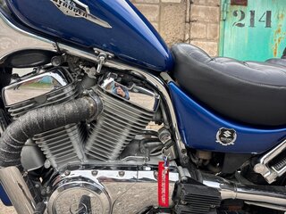 Suzuki Intruder VS 750