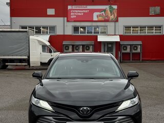 2019 Toyota Camry VIII (XV70), чёрный, 2990000 рублей, вид 2