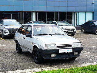 2003 Lada (ВАЗ) 2109 21093i, серебристый, 115030 рублей, вид 2