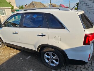 2014 Kia Sorento II Рестайлинг, белый, 1600000 рублей, вид 5