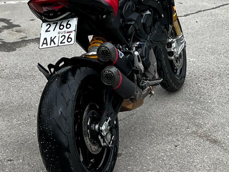 2023 Ducati Monster 937, красный, 1040000 рублей, вид 3