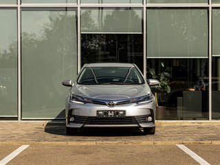 2017 Toyota Corolla XI (E160, E170, E180) Рестайлинг 1, серебристый, 1395000 рублей, вид 2