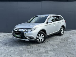 2016 Mitsubishi Outlander III Рестайлинг 2, серебристый, 1695000 рублей, вид 1