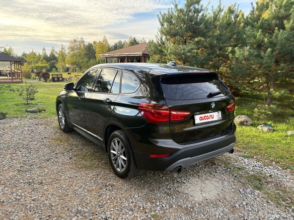 2015 BMW X1 20i sDrive II (F48), коричневый, 2350000 рублей - вид 3