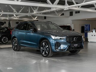 2026 Volvo XC60 II Рестайлинг 2, синий, 9000000 рублей, вид 3
