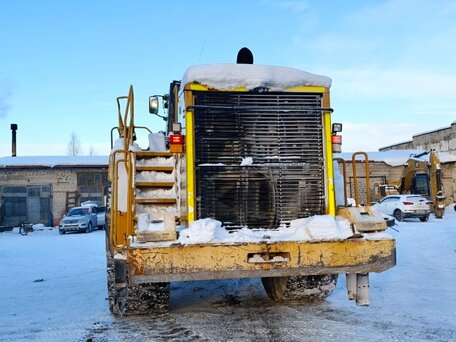 2013 Caterpillar 988, жёлтый, 6500000 рублей, вид 3