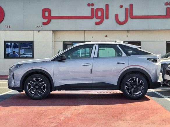 2026 Peugeot 3008 III, серебристый - вид 3