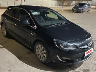 2013 Opel Astra J Рестайлинг, чёрный, 500000 рублей, вид 1