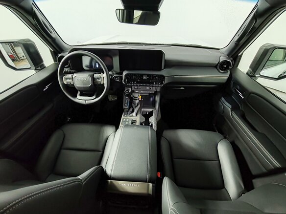 2025 Toyota Land Cruiser Prado 250 Series, белый - вид 11