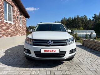 2016 Volkswagen Tiguan I Рестайлинг, белый, 1850000 рублей, вид 4