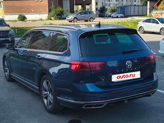 2019 Volkswagen Passat B8 Рестайлинг, синий, 1890000 рублей, вид 3