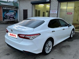 2021 Toyota Camry VIII (XV70), белый, 3700000 рублей, вид 3