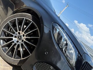 2017 Mercedes-Benz C-Класс 200 IV (W205), чёрный, 2050000 рублей, вид 4