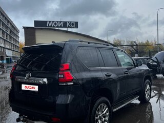 2018 Toyota Land Cruiser Prado 150 Series Рестайлинг 2, чёрный, 4200000 рублей, вид 3